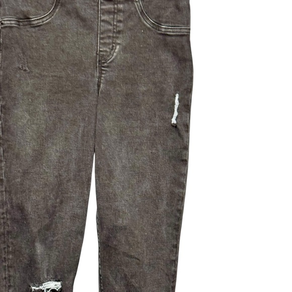 SPANX Vintage Black Distressed High Rise Stretchy Raw Hem Pull On Jeans Small - Picture 7 of 13